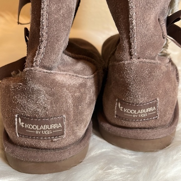 KOOLABURRA by UGG Big Kid Victoria Tall Boot - Picture 7 of 15